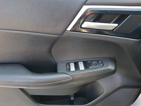 Used 2022 Mitsubishi Outlander SE AWD/4WD image 12