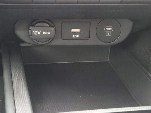 New 2026 Hyundai Elantra SE FWD image 17