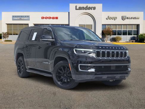 Used 2022 Jeep Wagoneer Series I w/ Convenience Group I AWD/4WD image 1