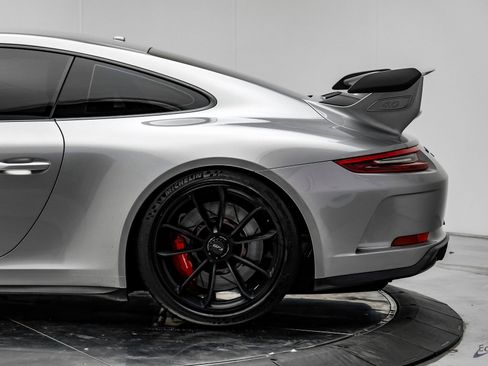 Used 2018 Porsche 911 GT3 w/ Sport Chrono Package image 7