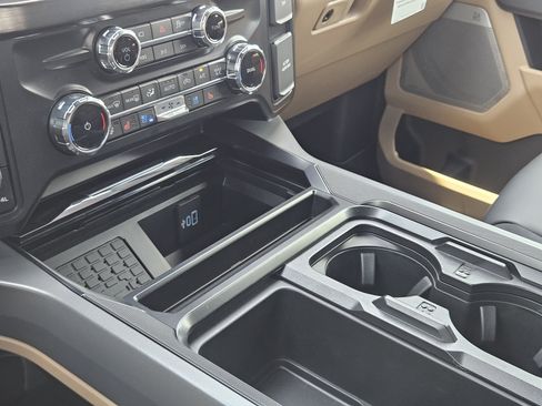 New 2026 Ford F250 Lariat w/ Lariat Ultimate Package AWD/4WD image 17
