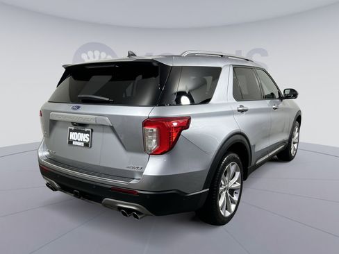 Used 2023 Ford Explorer Platinum w/ Premium Technology Package image 7