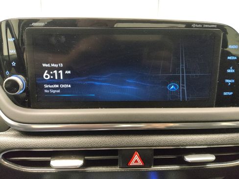Used 2021 Hyundai Sonata Limited w/ Preferred Accessory Package FWD image 25
