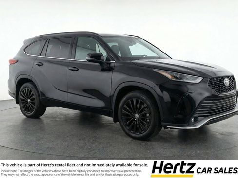 Used 2025 Toyota Highlander XSE AWD/4WD image 1