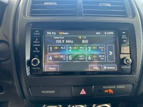 Used 2021 Mitsubishi Outlander Sport ES FWD image 7