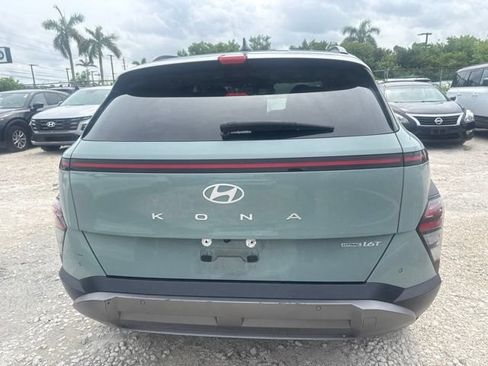 Used 2024 Hyundai Kona Limited AWD/4WD image 7