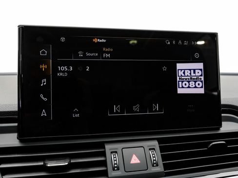 Used 2023 Audi Q5 2.0T Premium w/ Convenience Package image 30