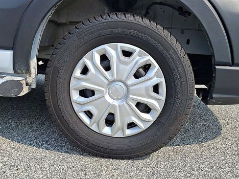 Certified 2025 Ford Transit 250 Low Roof w/ Exterior Upgrade Package RWD image 25