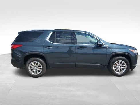 Used 2018 Chevrolet Traverse LT w/ LPO, Floor Liner Package AWD/4WD image 3
