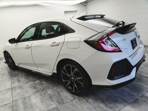 Used 2019 Honda Civic Sport Touring image 6