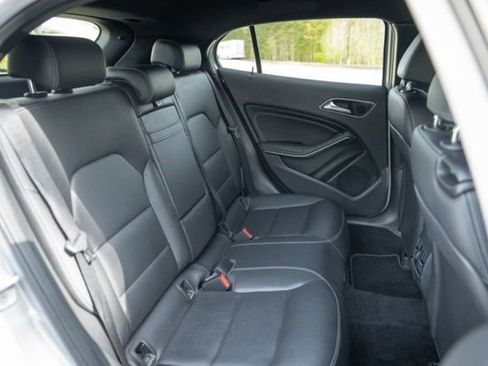 Used 2016 Mercedes-Benz GLA 250 image 44