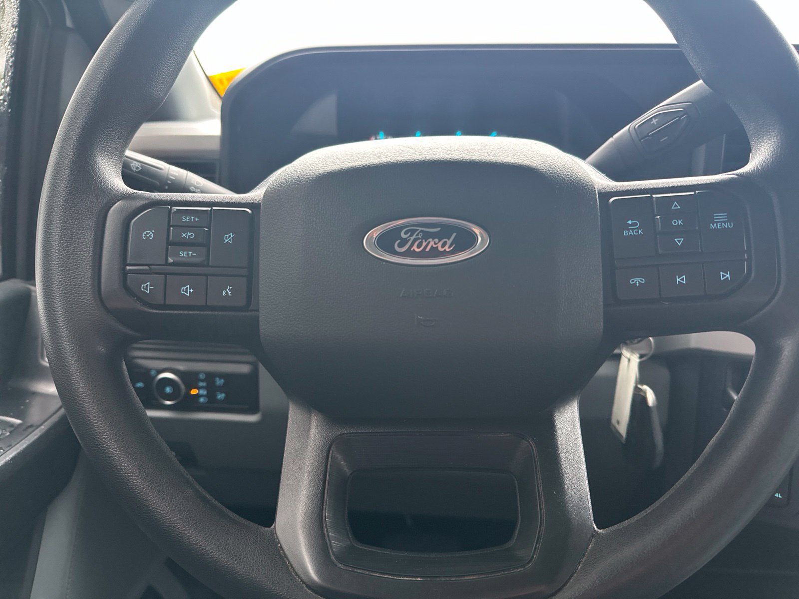 Used 2025 Ford F350 XL w/ XL Driver Assist Package AWD/4WD image 14