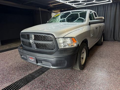 Used 2017 RAM 1500 Tradesman w/ Popular Equipment Group RWD image 3