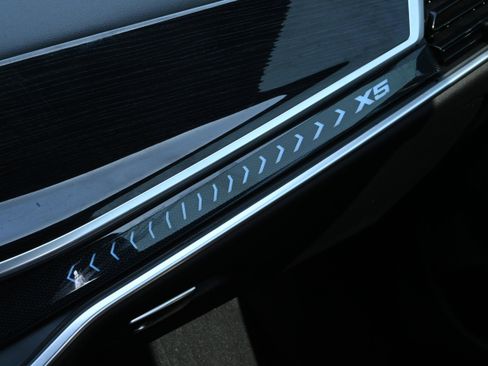 Certified 2024 BMW X5 xDrive40i w/ M Sport Package image 36