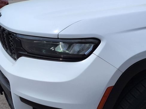 Certified 2021 Jeep Grand Cherokee L Laredo image 11