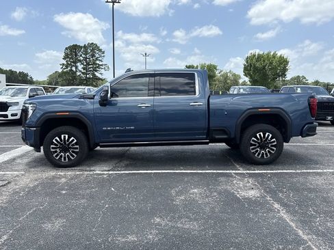 Used 2026 GMC Sierra 2500 Denali Ultimate w/ Max Trailering Package AWD/4WD image 8