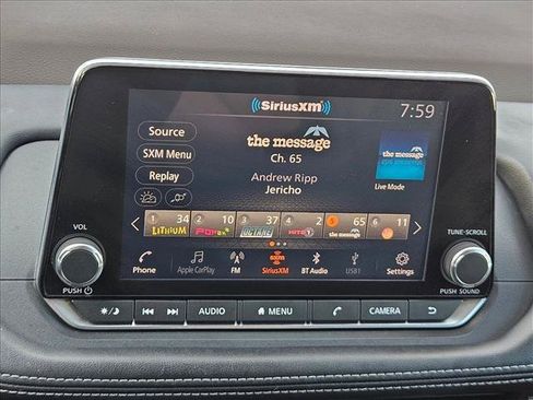 Used 2021 Nissan Rogue S FWD image 11
