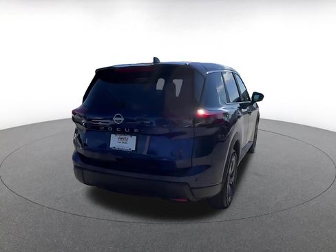 Used 2025 Nissan Rogue SV image 14