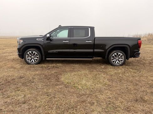 Used 2025 GMC Sierra 1500 Denali w/ Denali Reserve Package image 8