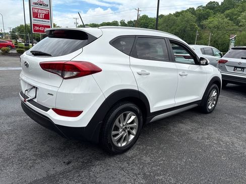 Used 2017 Hyundai Tucson SE AWD/4WD image 5