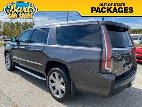 Used 2017 Cadillac Escalade ESV Luxury image 4