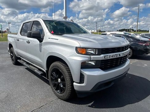 Used 2020 Chevrolet Silverado 1500 Custom w/ Custom Value Package RWD image 9