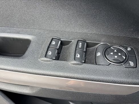 Used 2021 Ford EcoSport Titanium image 17