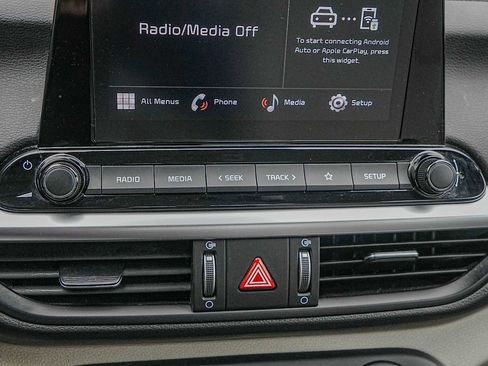 Certified 2023 Kia Forte LXS image 18