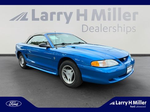 Used 1998 Ford Mustang Convertible RWD image 7