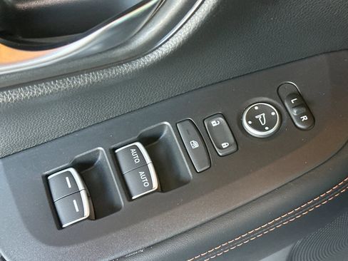 Used 2024 Honda HR-V Sport image 13