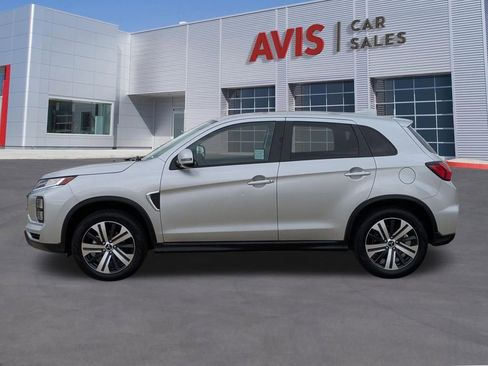Used 2025 Mitsubishi Outlander Sport SE AWD/4WD image 10