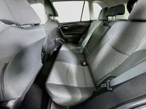 Certified 2021 Toyota RAV4 XLE w/ Convenience Package FWD image 25