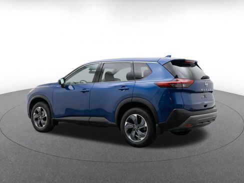 Used 2025 Nissan Rogue SV AWD/4WD image 6