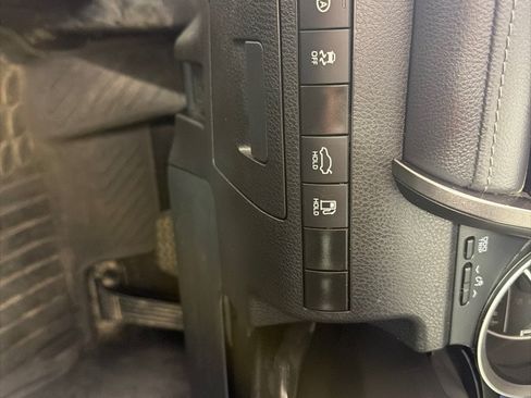Used 2023 Toyota Camry LE FWD image 13