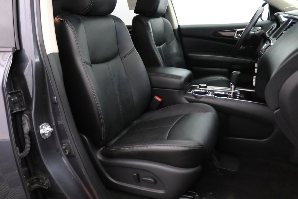 Used 2014 Nissan Pathfinder Platinum w/ Platinum Premium Package AWD/4WD image 16