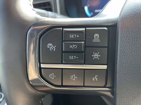 Used 2025 Ford F450 Platinum w/ FX4 Off-Road Package AWD/4WD image 22