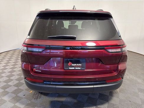 Certified 2023 Jeep Grand Cherokee Altitude AWD/4WD image 5