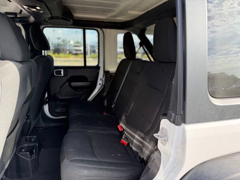 Used 2021 Jeep Wrangler Unlimited Sport AWD/4WD image 4