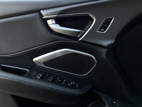 Certified 2025 Acura RDX SH-AWD image 24