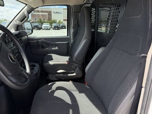 Used 2025 Chevrolet Express 2500 w/ Driver Convenience Package RWD image 18