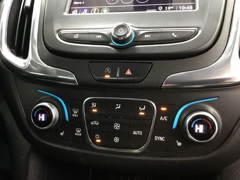 Used 2023 Chevrolet Equinox LT w/ Driver Convenience Package image 30