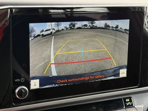 Certified 2025 Toyota Camry SE image 17