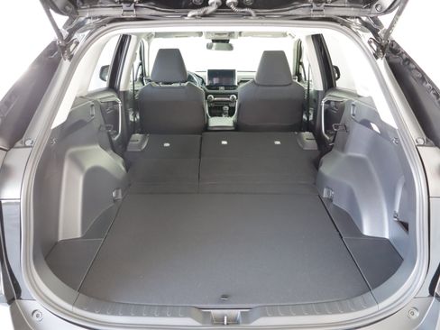 Used 2025 Toyota RAV4 LE image 19