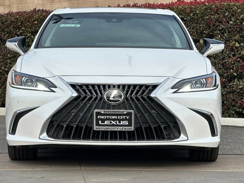 Certified 2024 Lexus ES 350 w/ Premium Package image 10