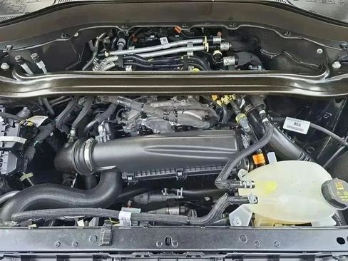 Used 2025 Ford Explorer ST-Line image 16