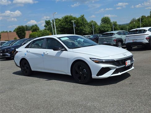 New 2026 Hyundai Elantra Sport FWD image 2