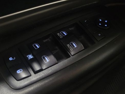 Used 2018 Dodge Durango SXT w/ 3rd Row Seating Group image 27