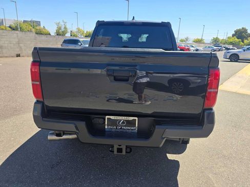 Used 2025 Toyota Tacoma SR5 RWD image 4