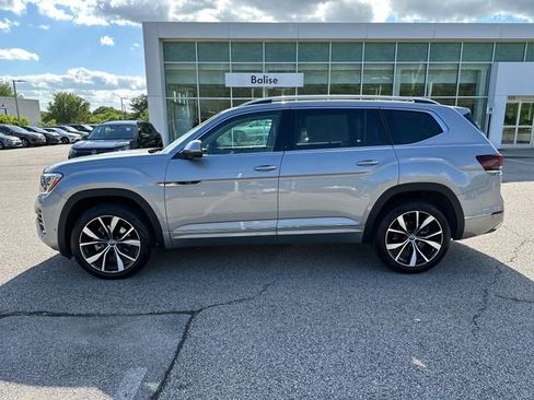 Certified 2024 Volkswagen Atlas SEL Premium R-Line AWD/4WD image 5