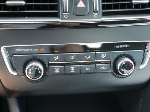Used 2016 Kia Optima LX w/ Option Group 014 FWD image 23